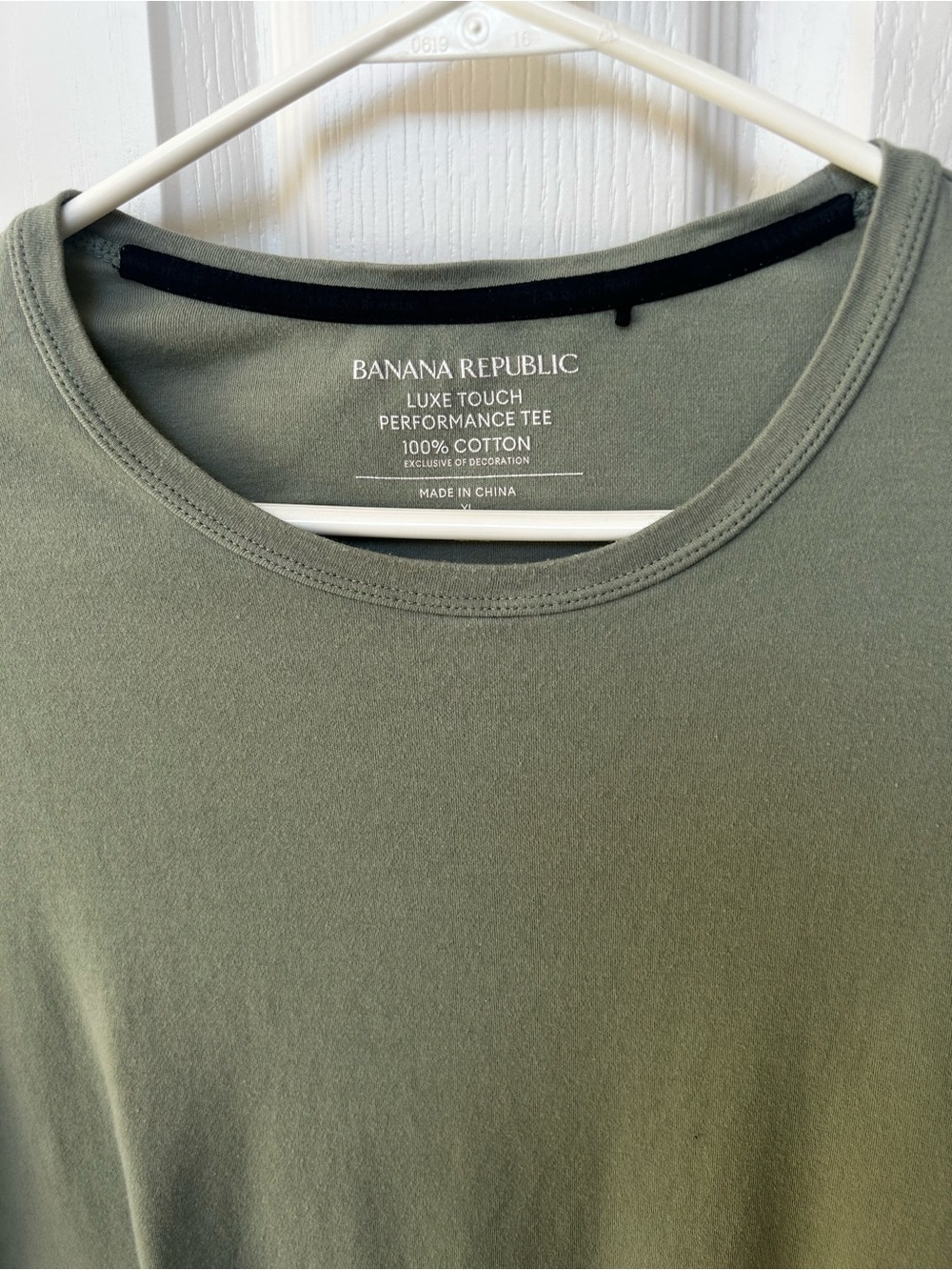 Banana Republic Luxe Touch Performance Tee - Olive